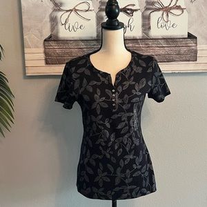 ♥️NWT Karen Scott Woman’s NWT Black with Silver Sparkling Flower Design Top S